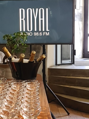 Апрель 2021. Команда ROYALRADIO 98.6FM провела закрытый бизнес-завтрак для активных игроков рынка рекламы